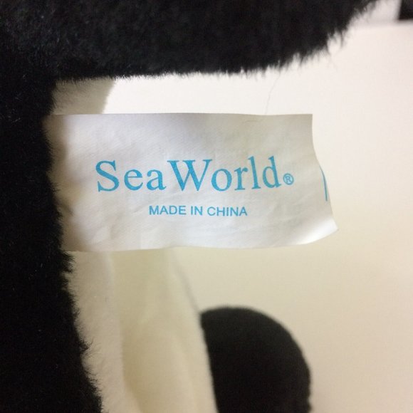 Sea World Shamu Plush Killer Whale Orca Black & White Stuffed Animal Toy 15" - Picture 7 of 8